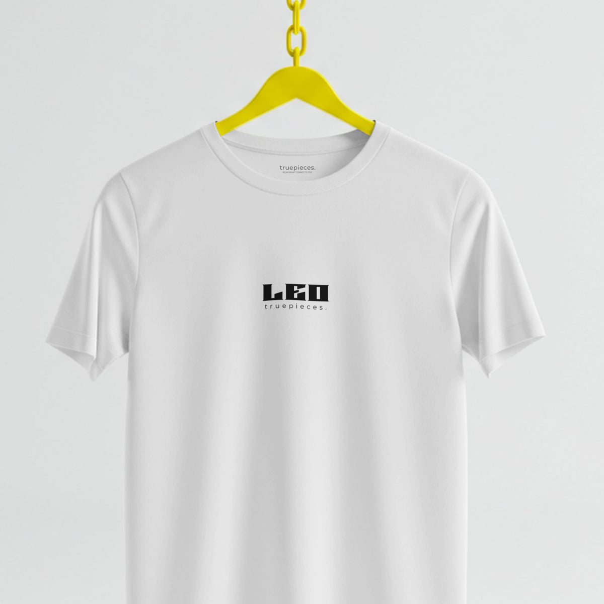 LÖWE T-Shirt - [Essential Edition]
